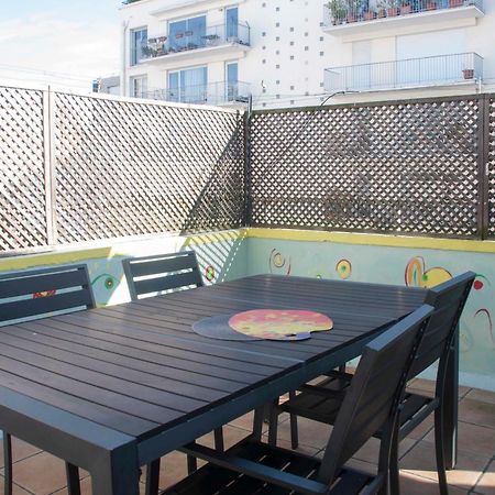 Cosy Apartment With Balcony In The Heart Of Paris Exteriör bild