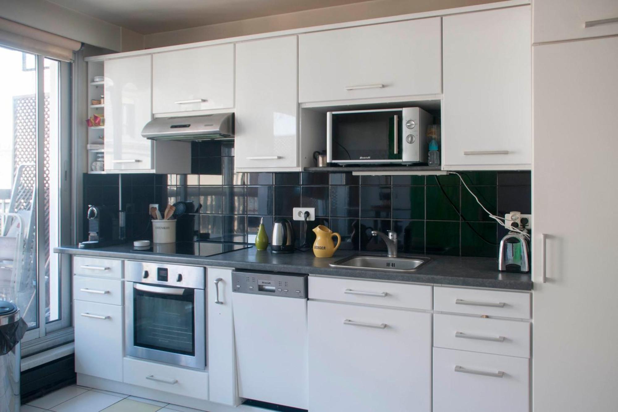 Cosy Apartment With Balcony In The Heart Of Paris Exteriör bild